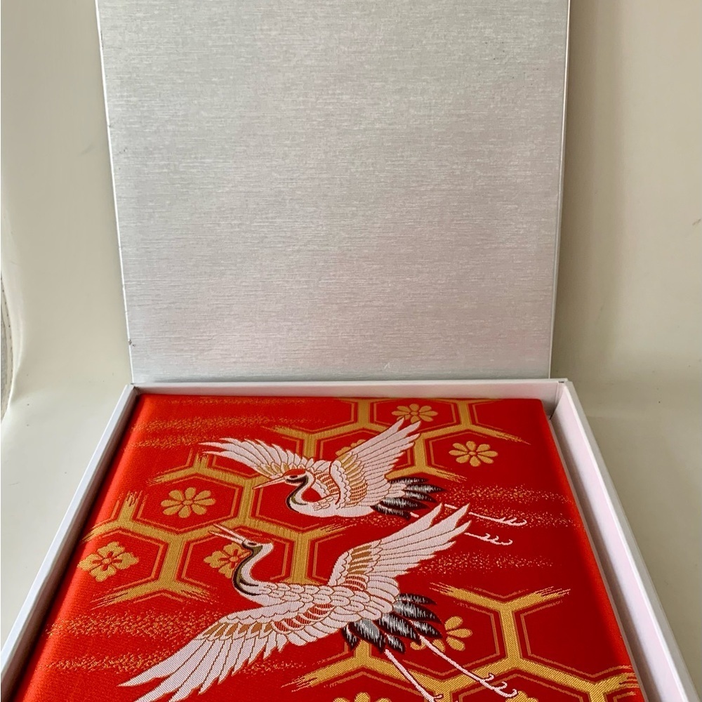 Vintage Japanese Silk Fabric Covered Photo Album 13/13 Inch